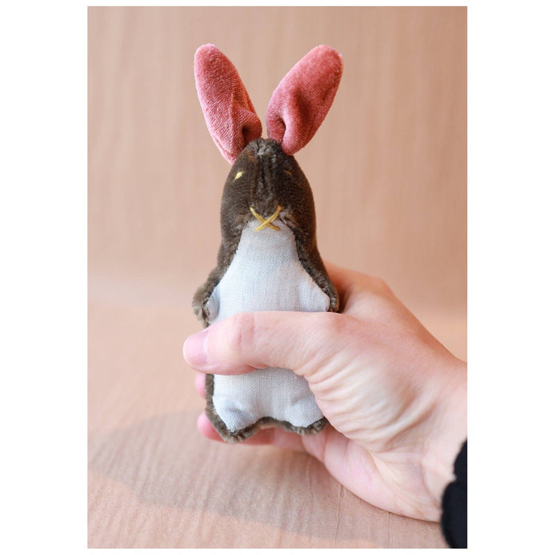 kit cottontail / rosy spring edition