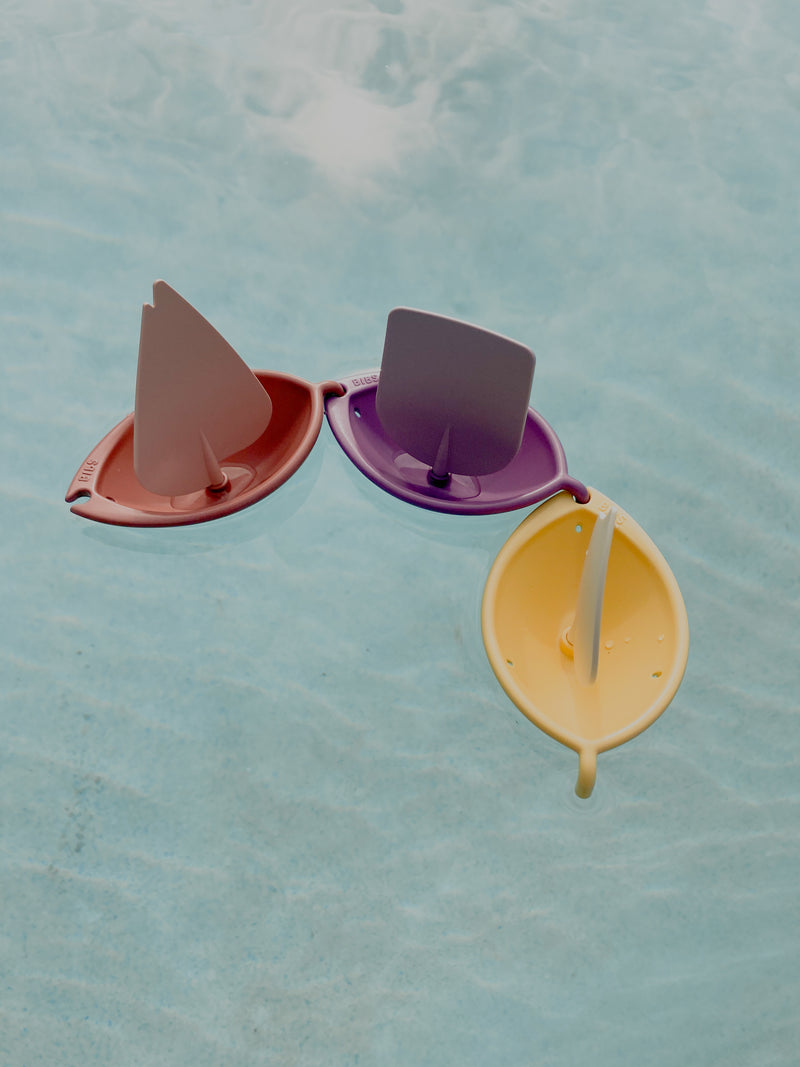 sailboats / pink mix