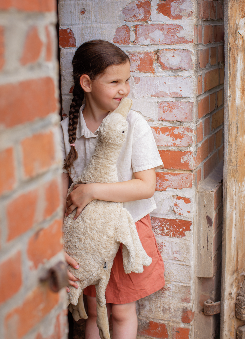 cuddly animal goose, large / linen