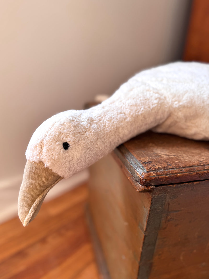 cuddly animal goose, large / white