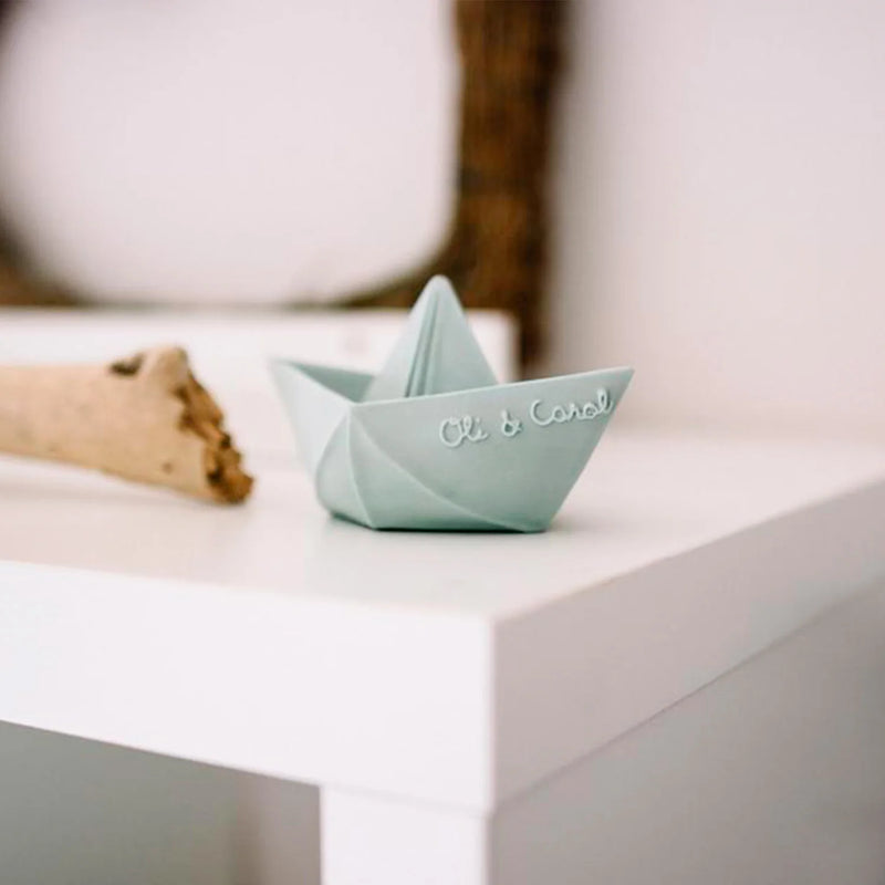 origami boat bath toy / mint