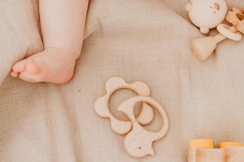 teether / flower