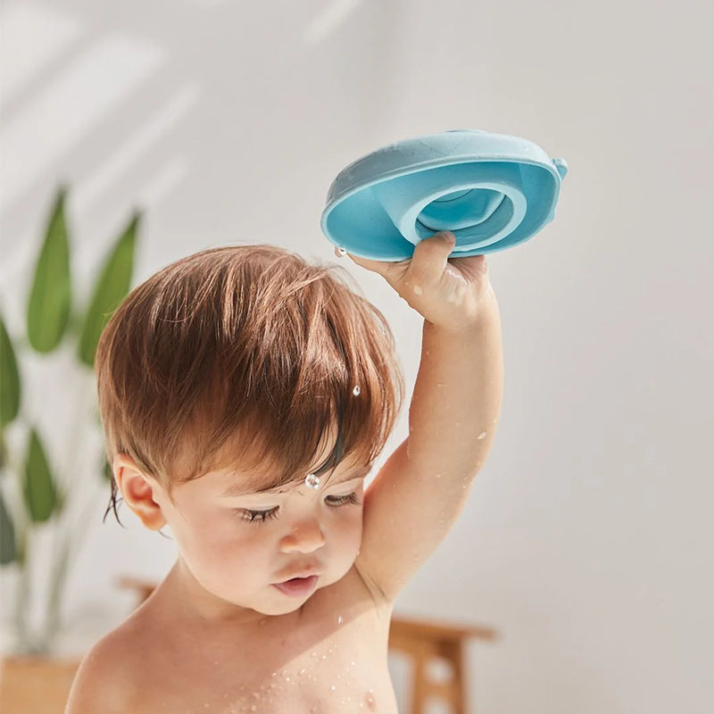 rubber convertible boat / pastel blue